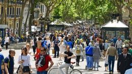 Мястото на терористичната атака в Барселона - булевардът Ла Рамбла‚ е сред най-посещаваните от туристите места в града. - Барселона запазва популярността си на немския пазар и след терористичните актове