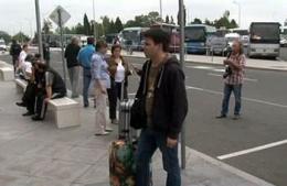 Заради протест на aвтобусни превозвачи туристи останаха на летище Бургас