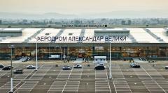 Самолет от Малага с около 150 българи кацна в Скопие вместо в София