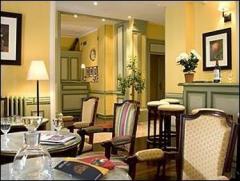 Хотелите в Париж обявиха намаление на цените си с 15%.